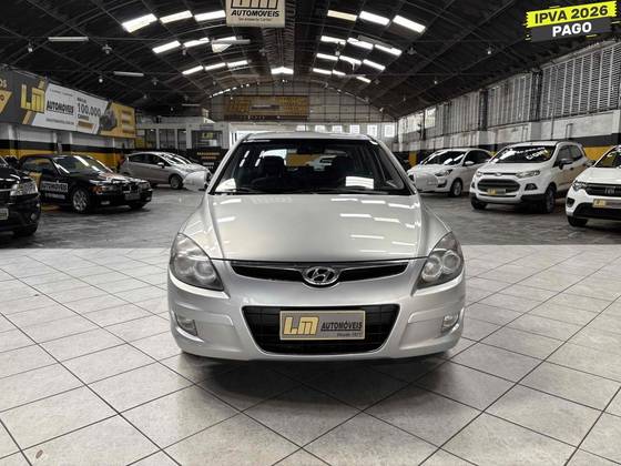 HYUNDAI I30 2.0 MPI 16V GASOLINA 4P MANUAL